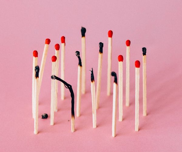 Visual metaphor of balance and energy in a modern environment